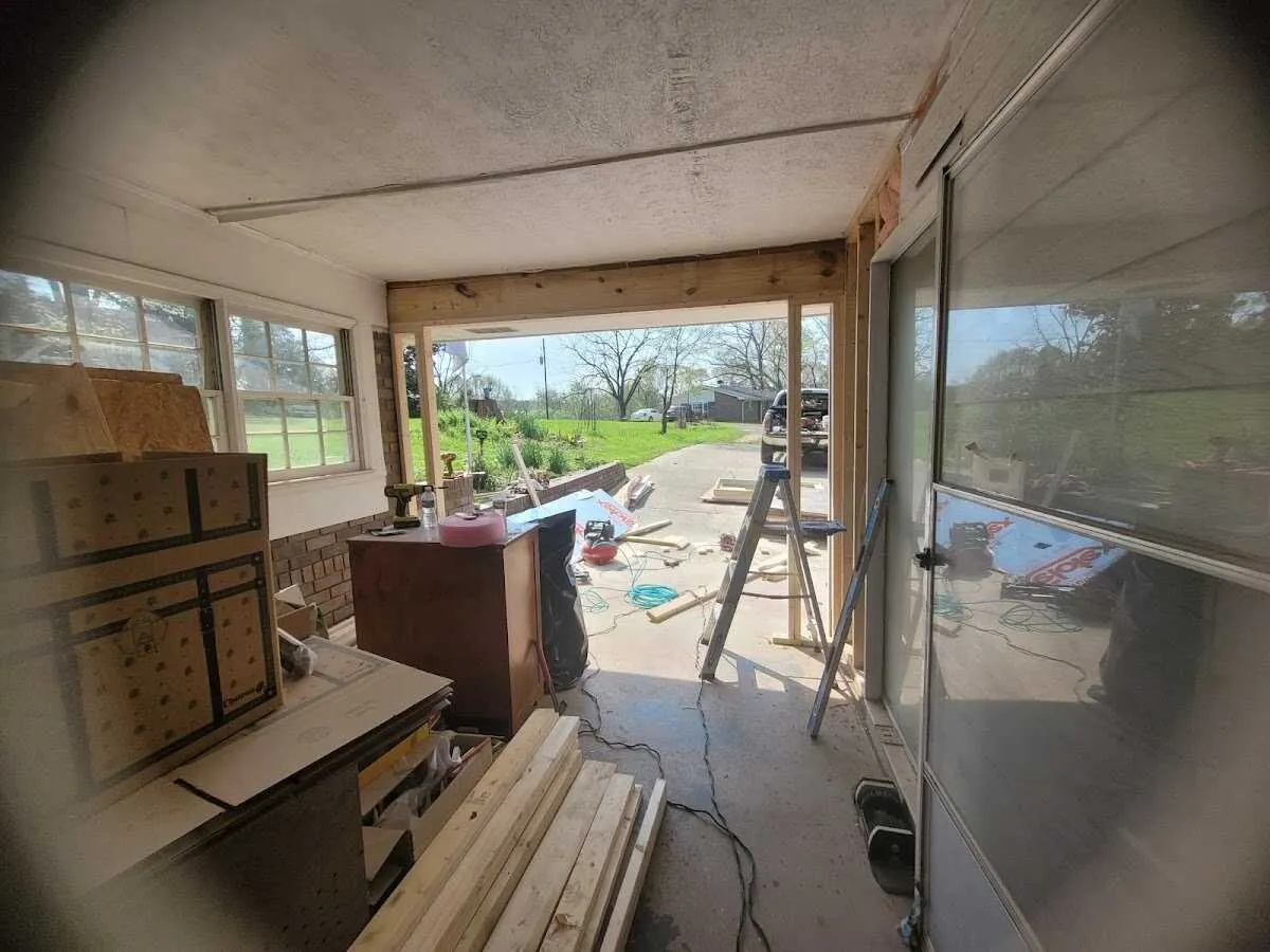 Air movers and dehumidifier for Water Mitigation Services in Glasgow